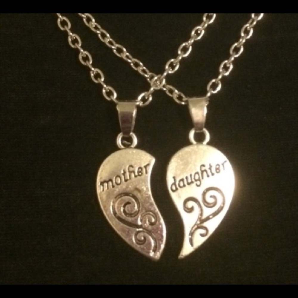 🎁 Set of Mother Daughter Necklaces